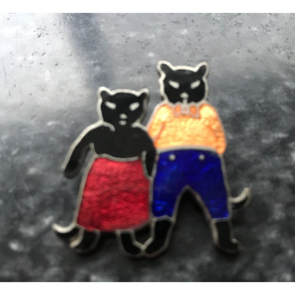 Vintage 1940's Queen & Tom Black Cat Enamel Pin Brilliant Colors Silver Edging